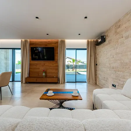 Vila Goran Privlaka Nin